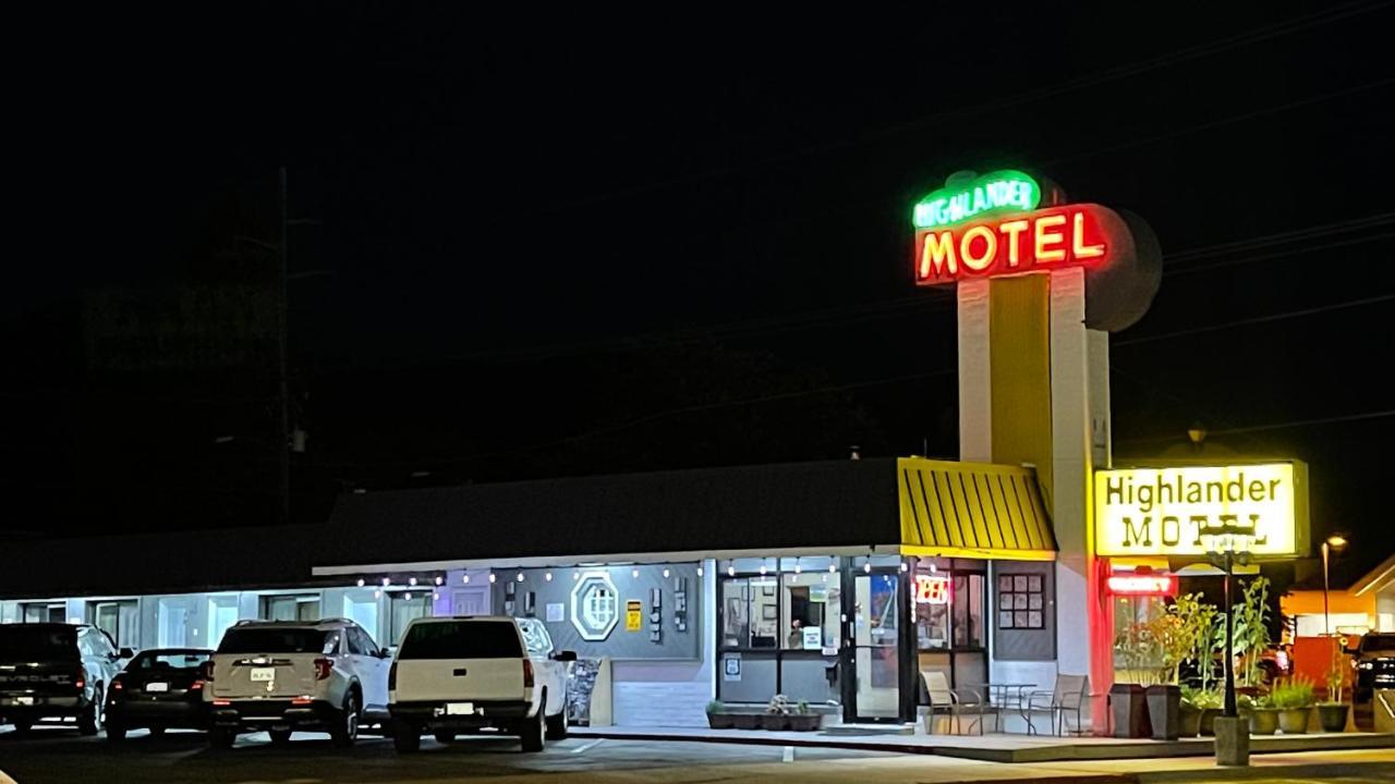 Highlander Motel Williams Eksteriør bilde