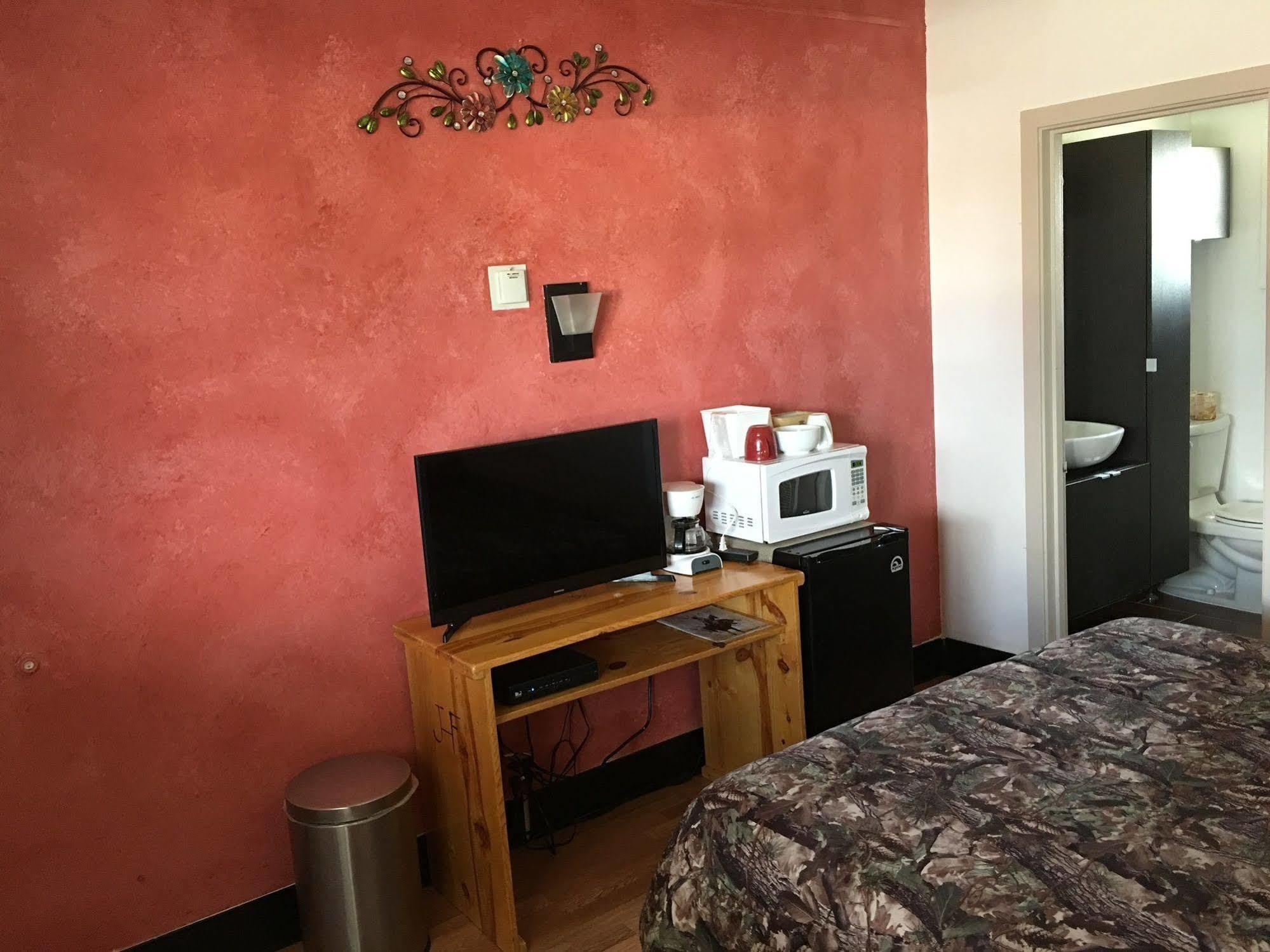 Highlander Motel Williams Eksteriør bilde