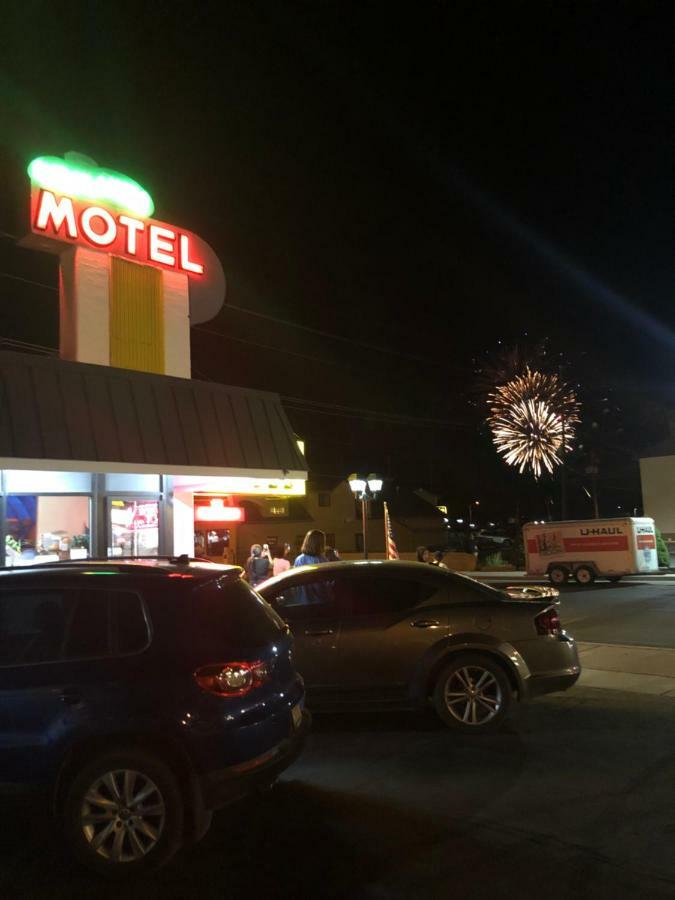 Highlander Motel Williams Eksteriør bilde